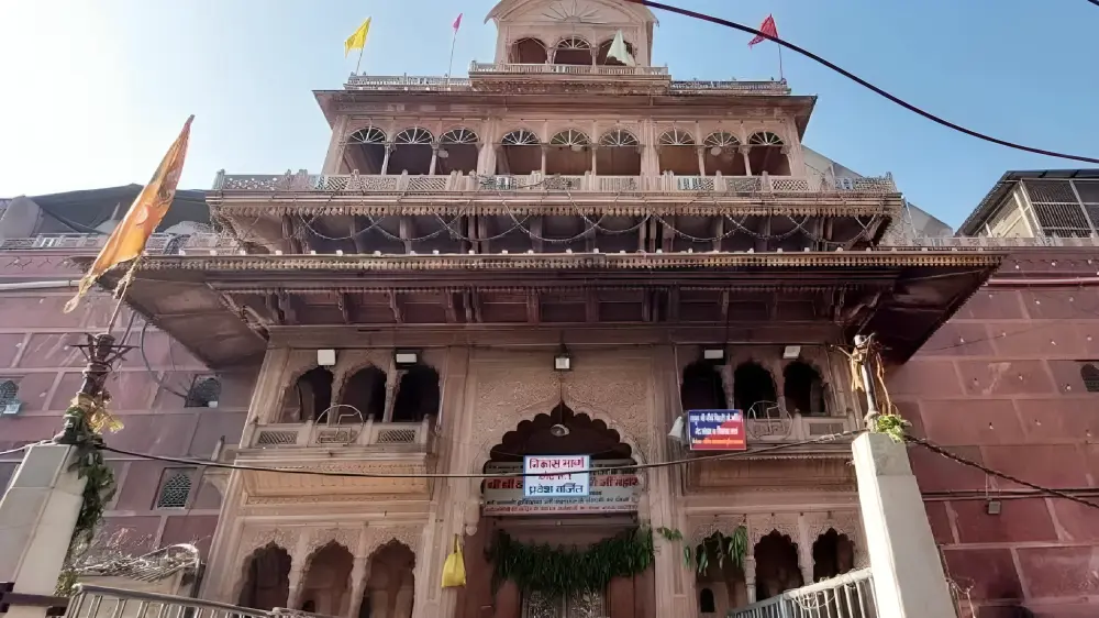 banke bihari tample vrindavan