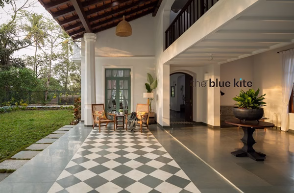 Villas in Goa – लग्ज़री, प्राइवेट और बजट फ्रेंडली विकल्प 6 The Blue Kite Villa – Anjuna North Goa